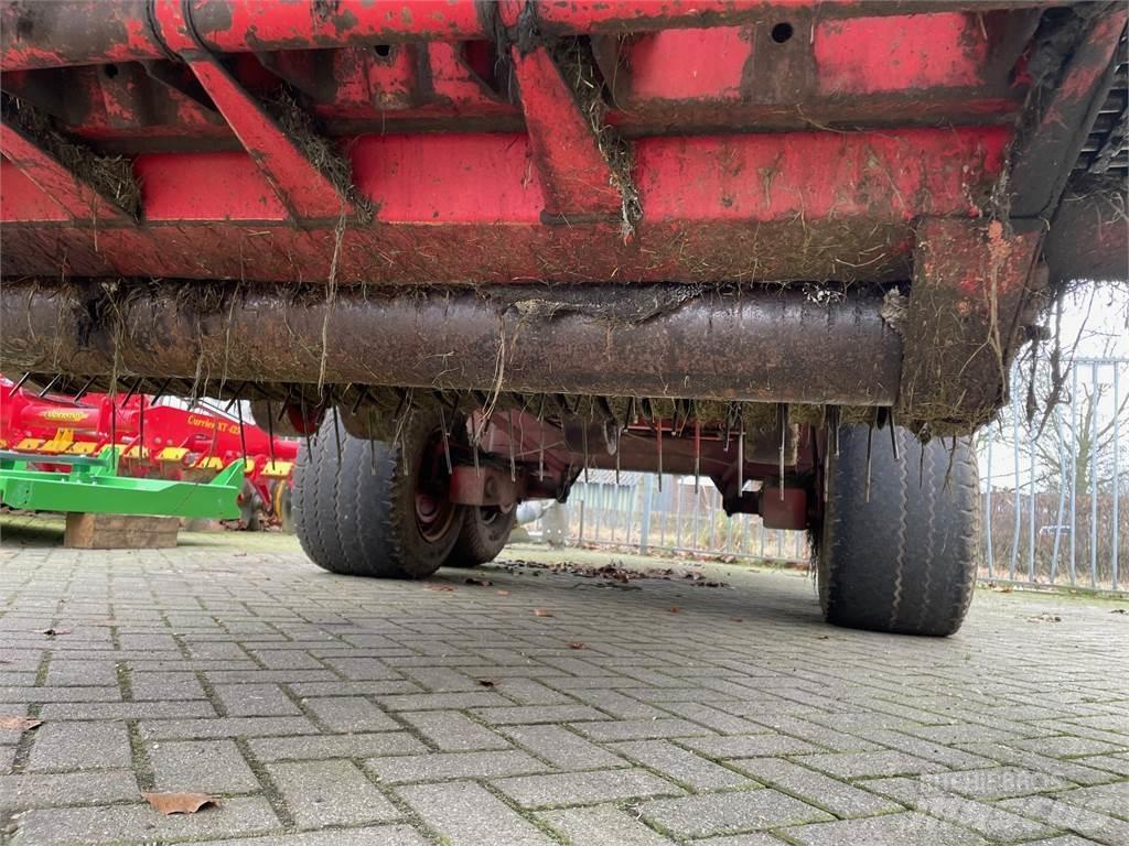 Taarup 1030 Opraapwagens