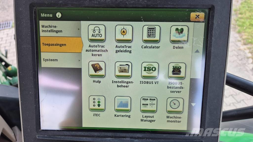 John Deere 6195 R Tractoren