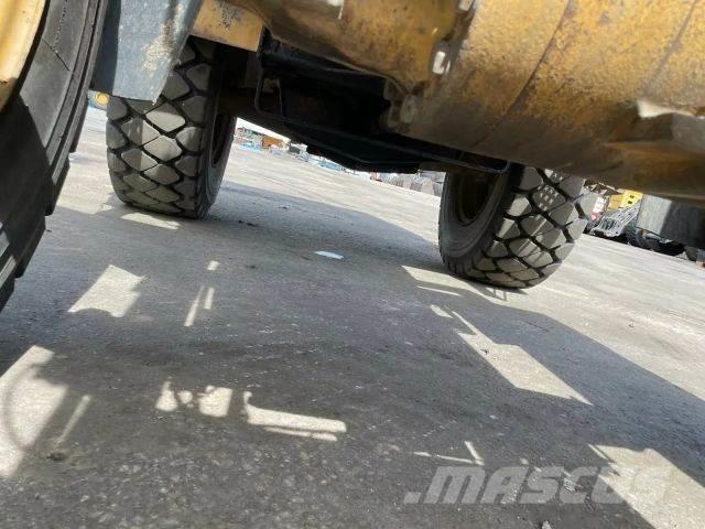 CAT IT 14 G Wielladers