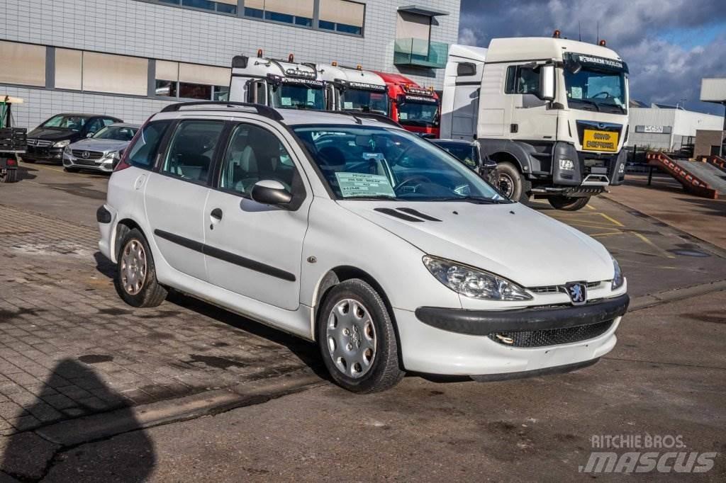 Peugeot 206 SW Auto's