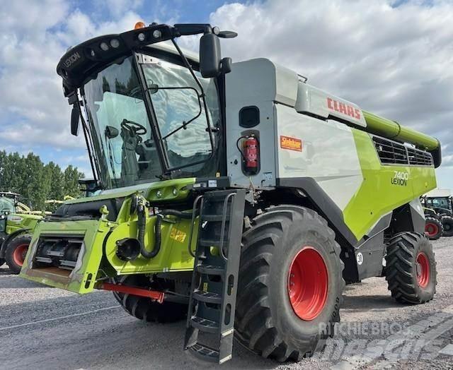 CLAAS LEXION 7400 Maaidorsmachines