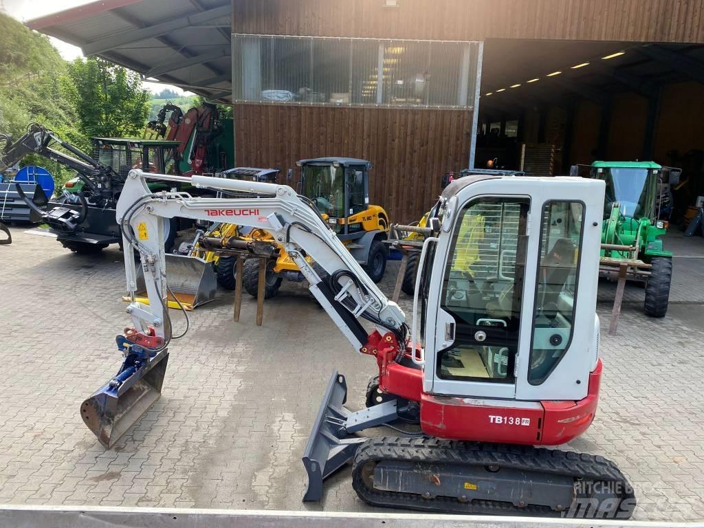 Takeuchi TB 138 FR Minigraafmachines < 7t