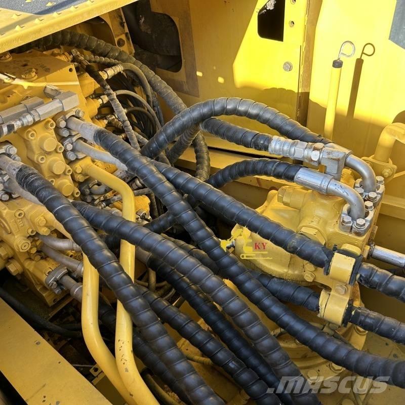 Komatsu PC 200-8 Rupsgraafmachines