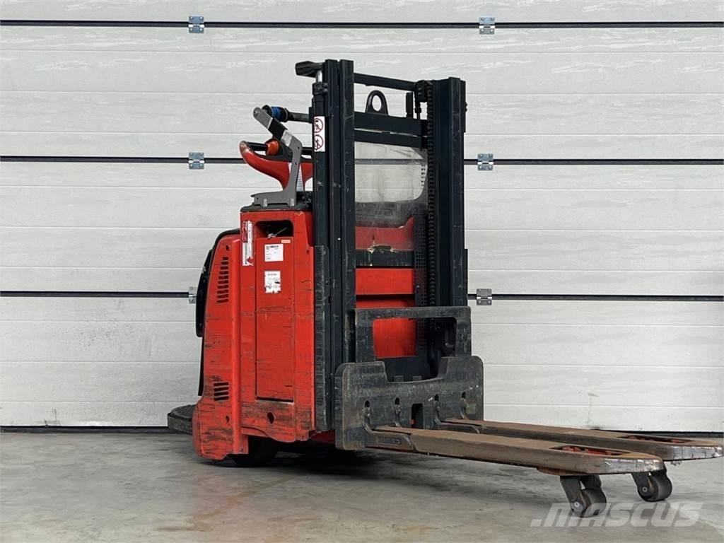 Linde D12 AP Zelfrijdende stapelaars