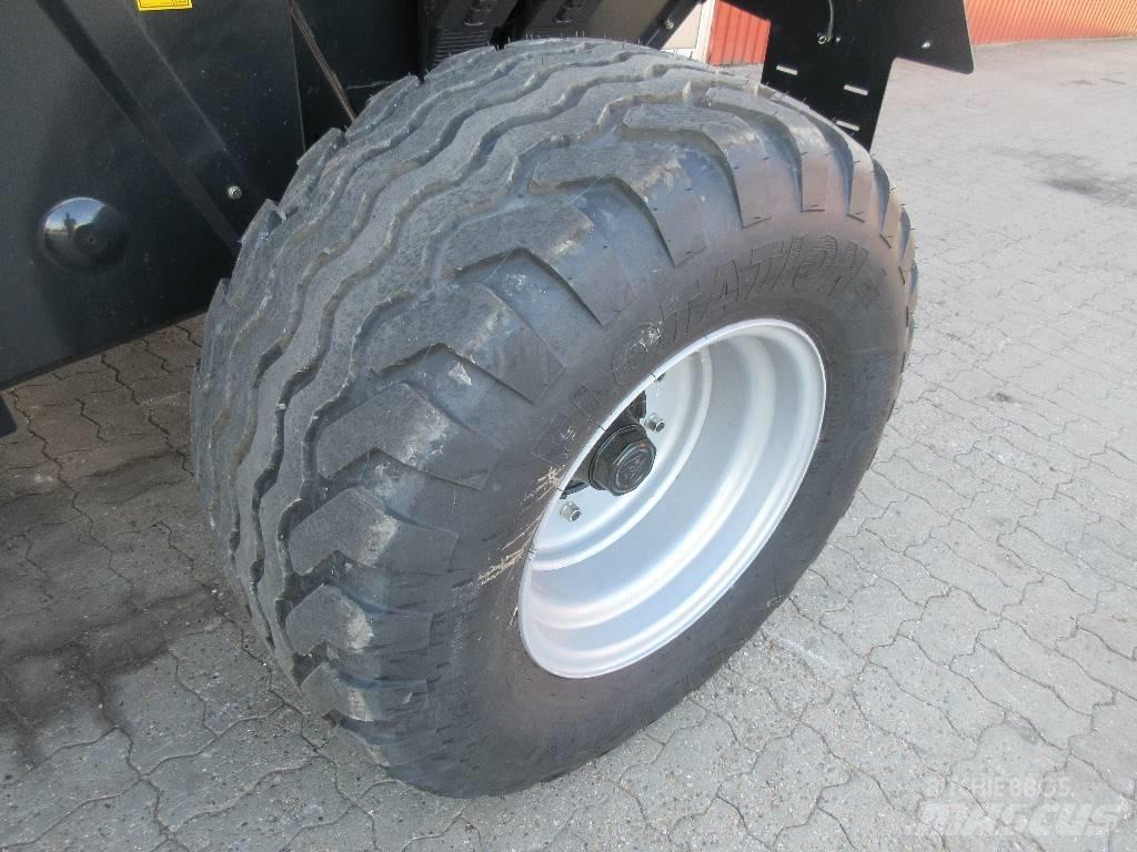 Case IH RB 465 Ronde-balenpersen