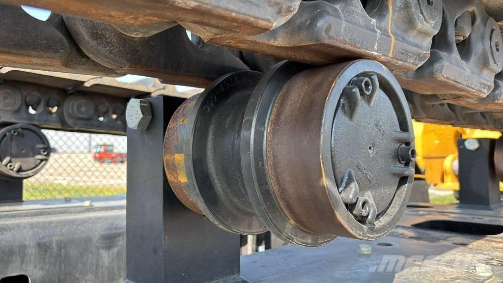 CAT 374 Rupsgraafmachines