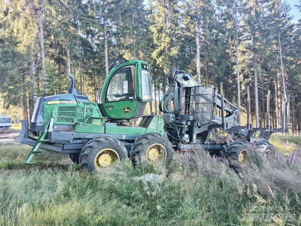 John Deere 1510 G Uitrijwagens