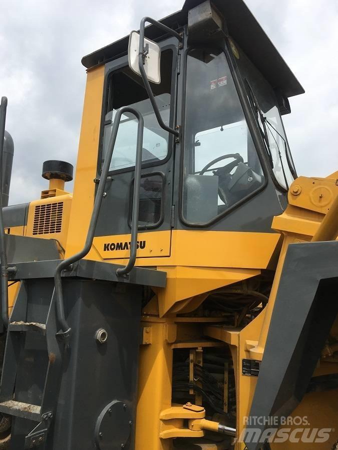Komatsu WA470-3 Wielladers