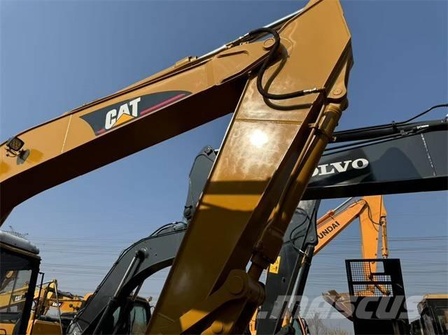 CAT 320 B L Rupsgraafmachines