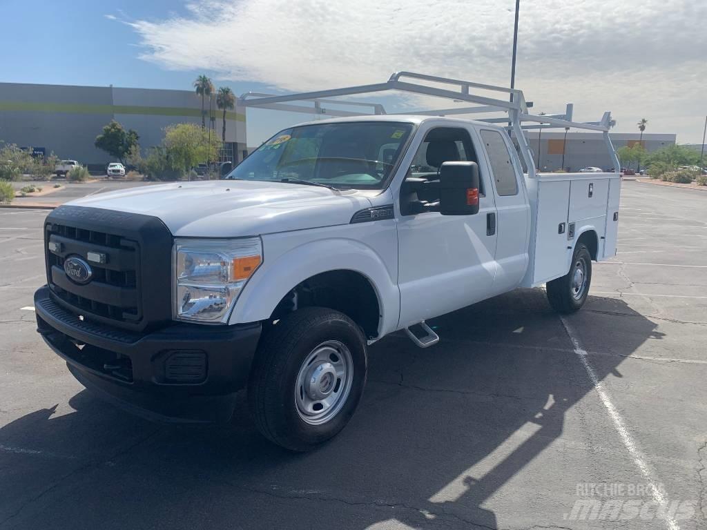 Ford F 250 XL SD Utiliteitsmachines
