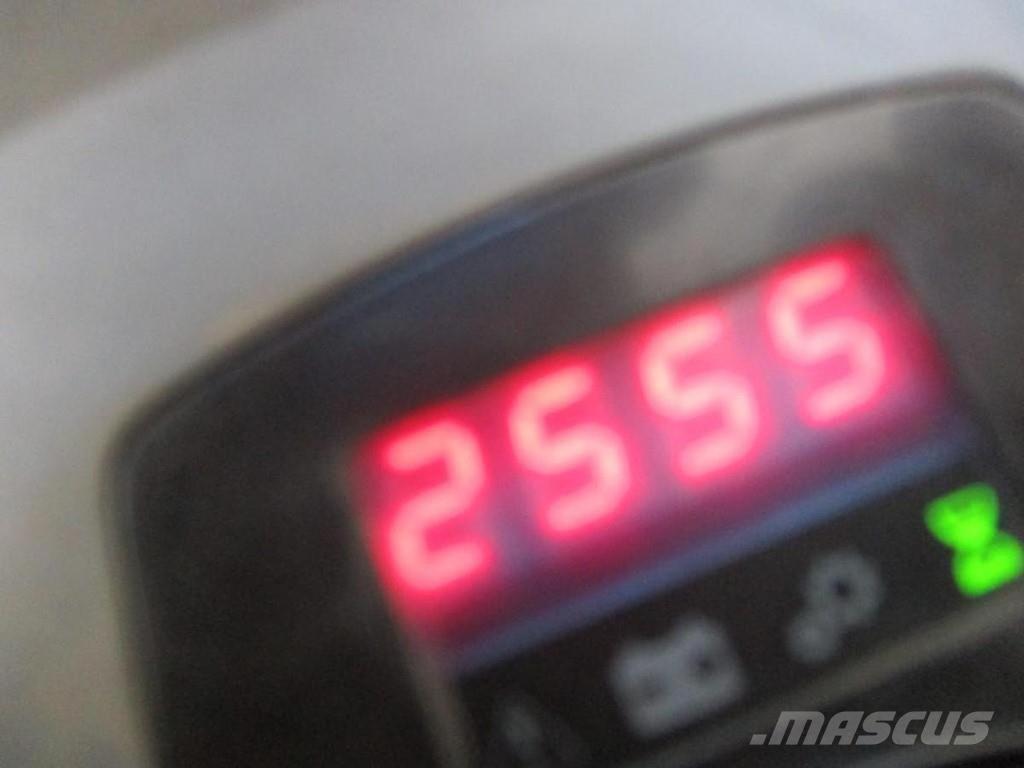 Toyota LPE250 Pallettruck met meerij platform