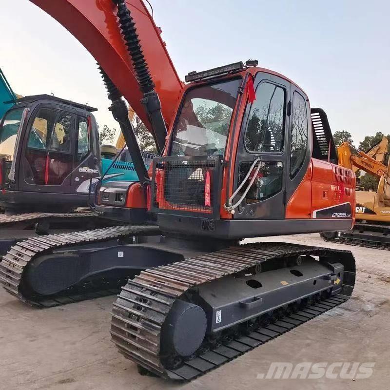 Doosan DX 225 LC Rupsgraafmachines