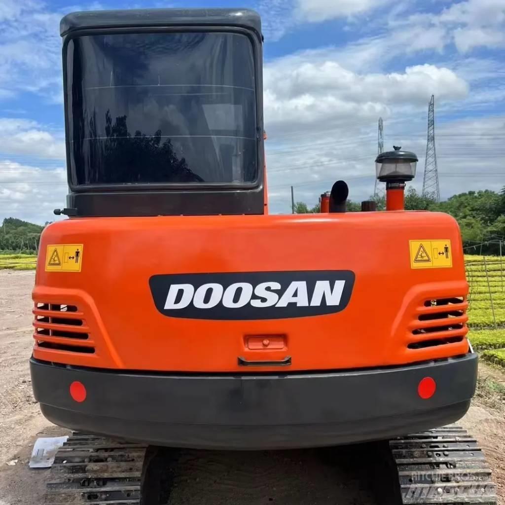 Doosan DH 55 Minigraafmachines < 7t