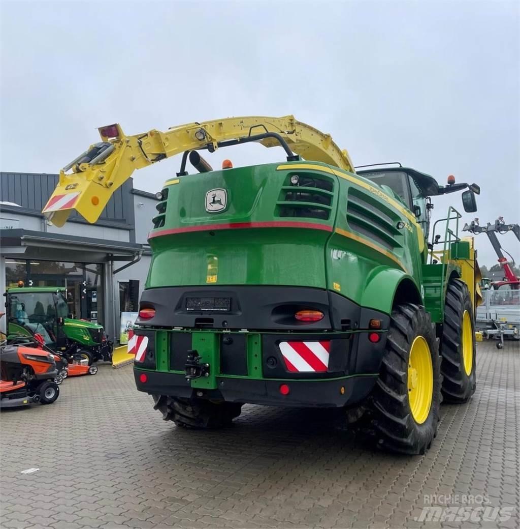 John Deere 8400 i Zelfrijdende veldhakselaars