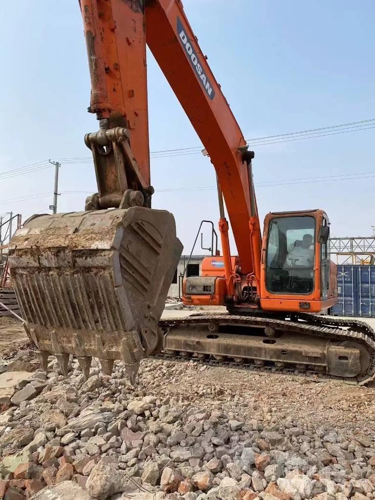 Doosan DX 225 LC Rupsgraafmachines