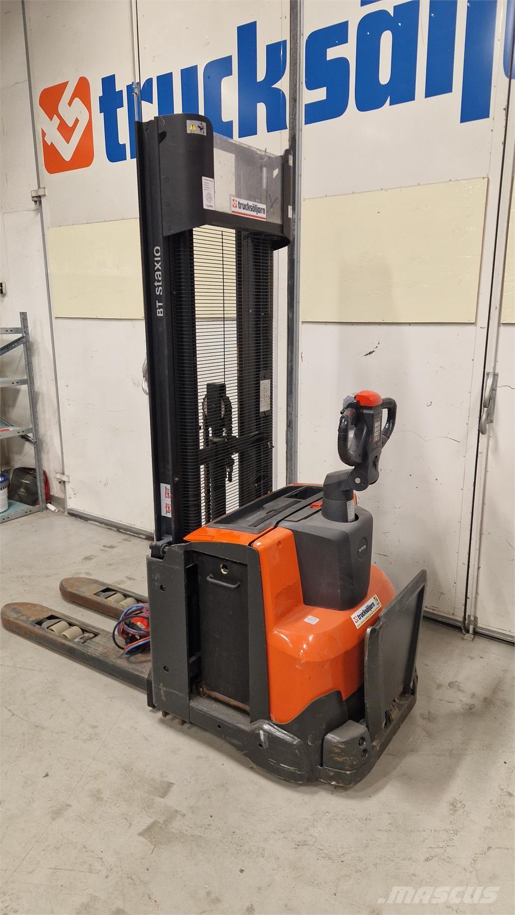 Toyota SWE120L Zelfrijdende stapelaars