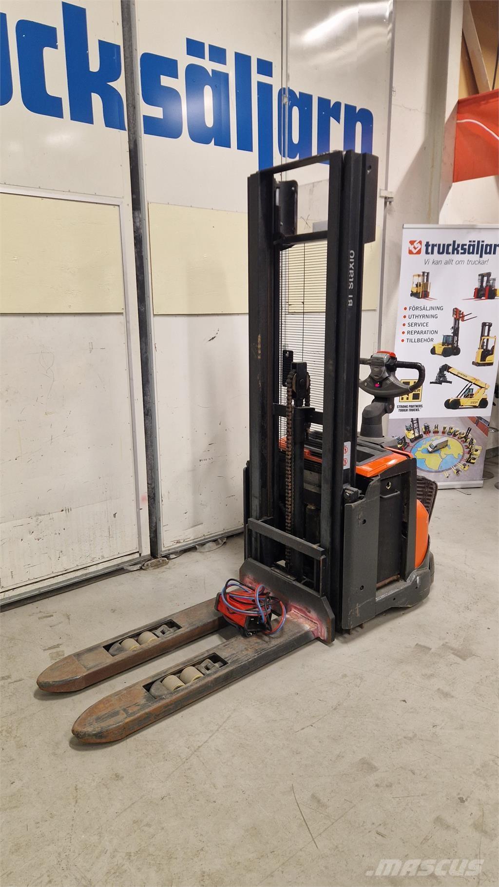 Toyota SWE120L Zelfrijdende stapelaars