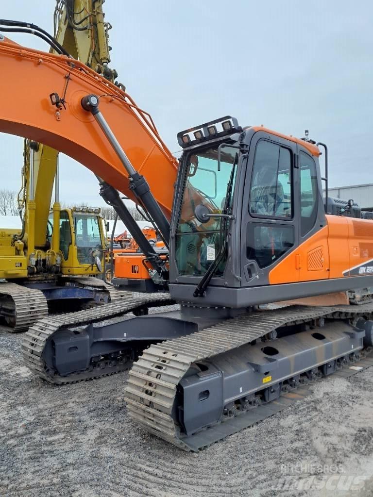 Develon DX 225 LC-7 Rupsgraafmachines