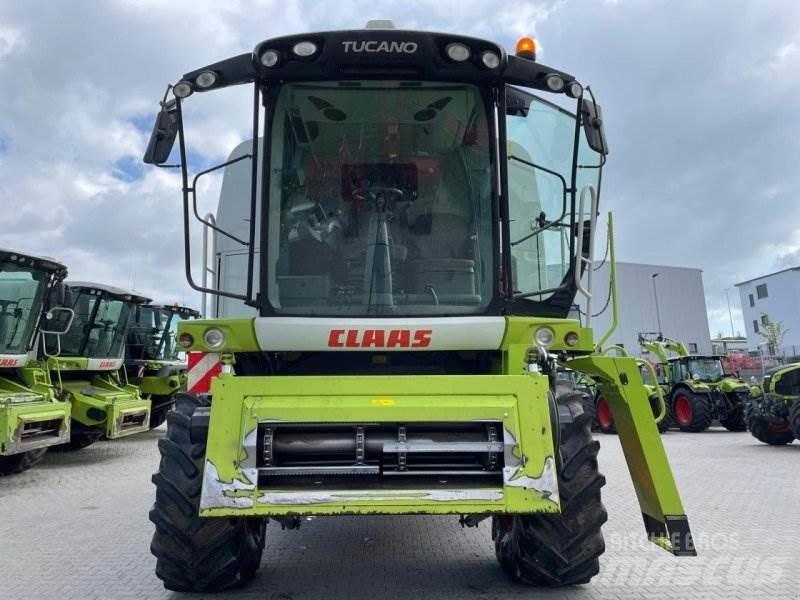 CLAAS Tucano 450 Maaidorsmachines
