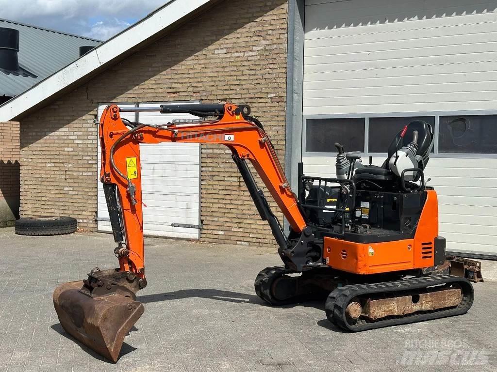 Hitachi ZX19U-6 YR Minigraafmachines < 7t