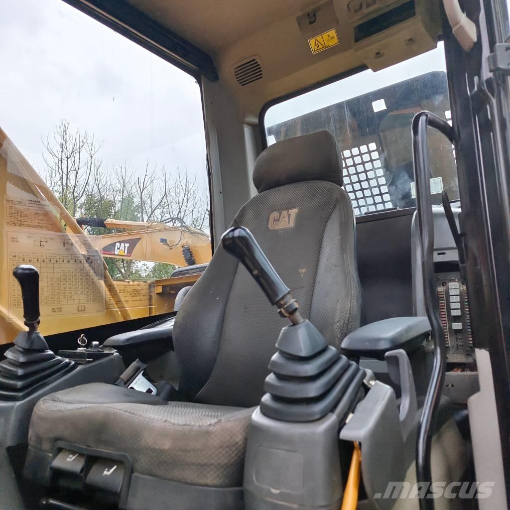 CAT 320 D L Rupsgraafmachines