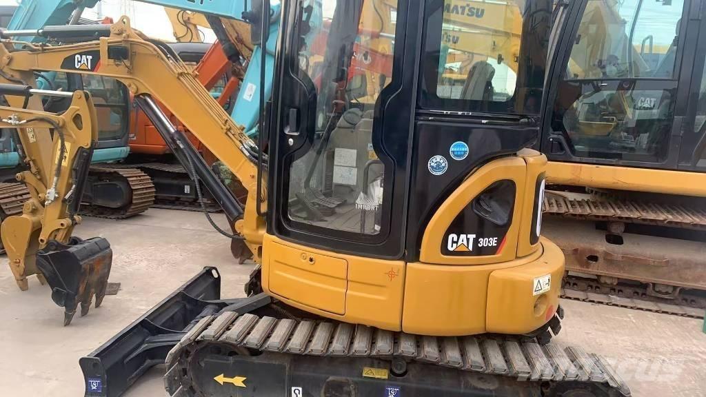 CAT 303 Rupsgraafmachines