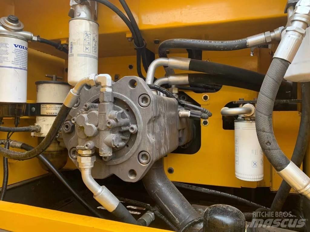 Volvo EC 300 D Rupsgraafmachines