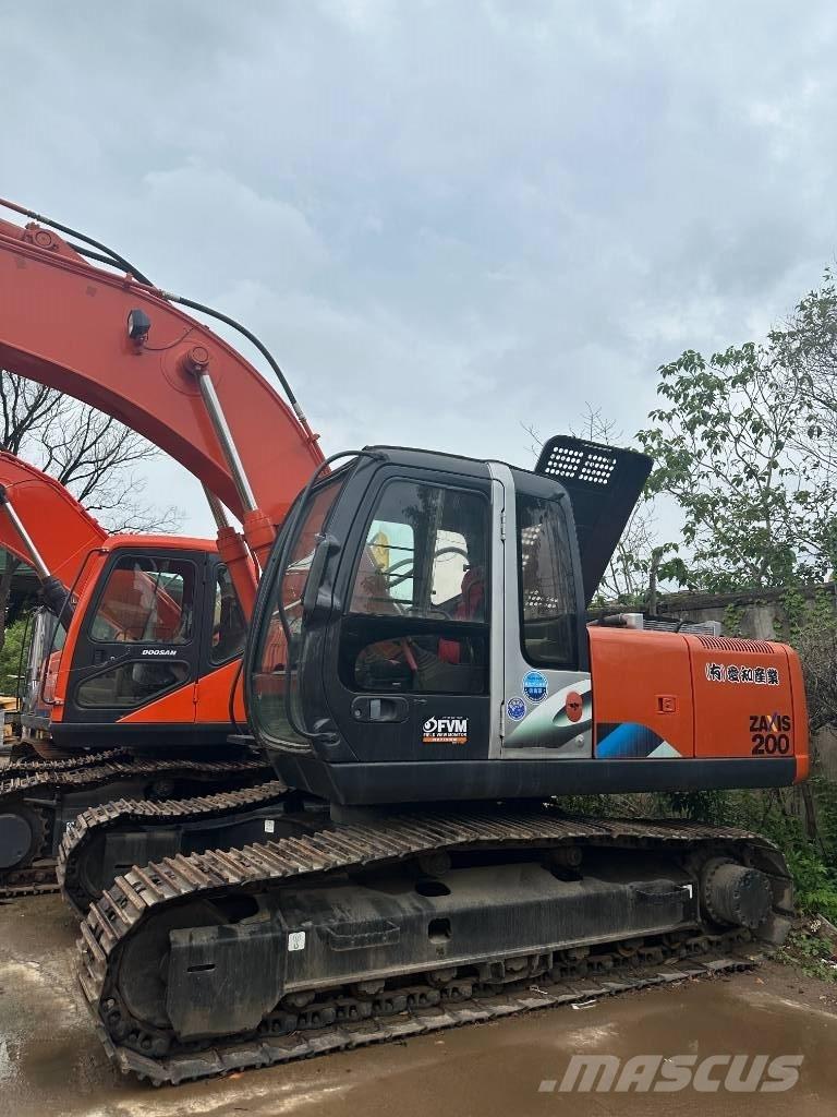 Hitachi ZX 200 Rupsgraafmachines