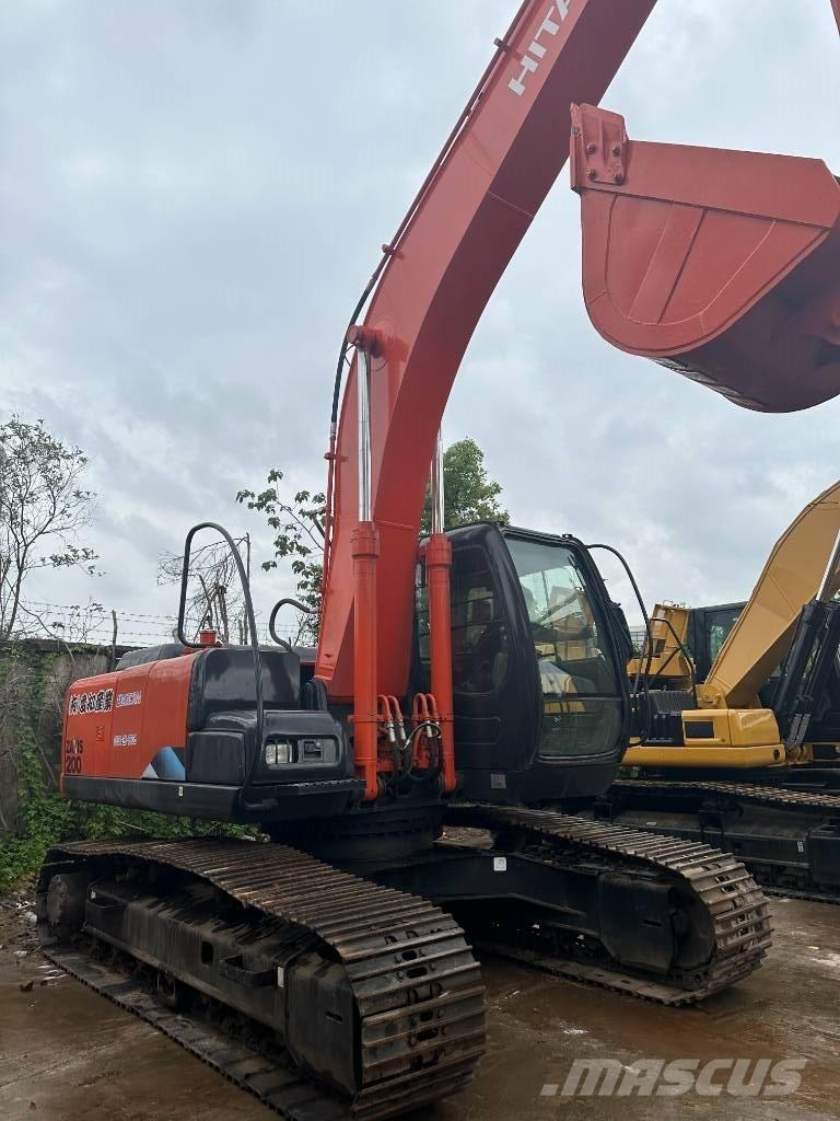 Hitachi ZX 200 Rupsgraafmachines