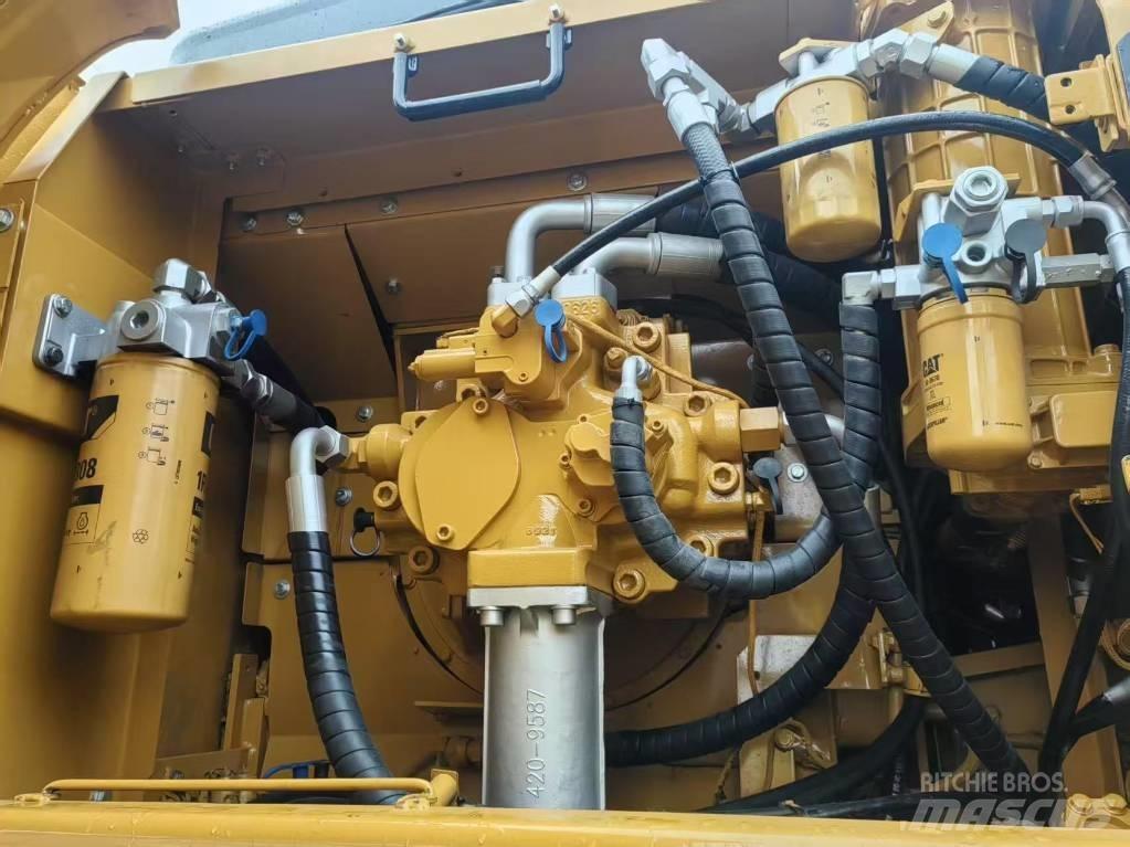 CAT 340 Rupsgraafmachines