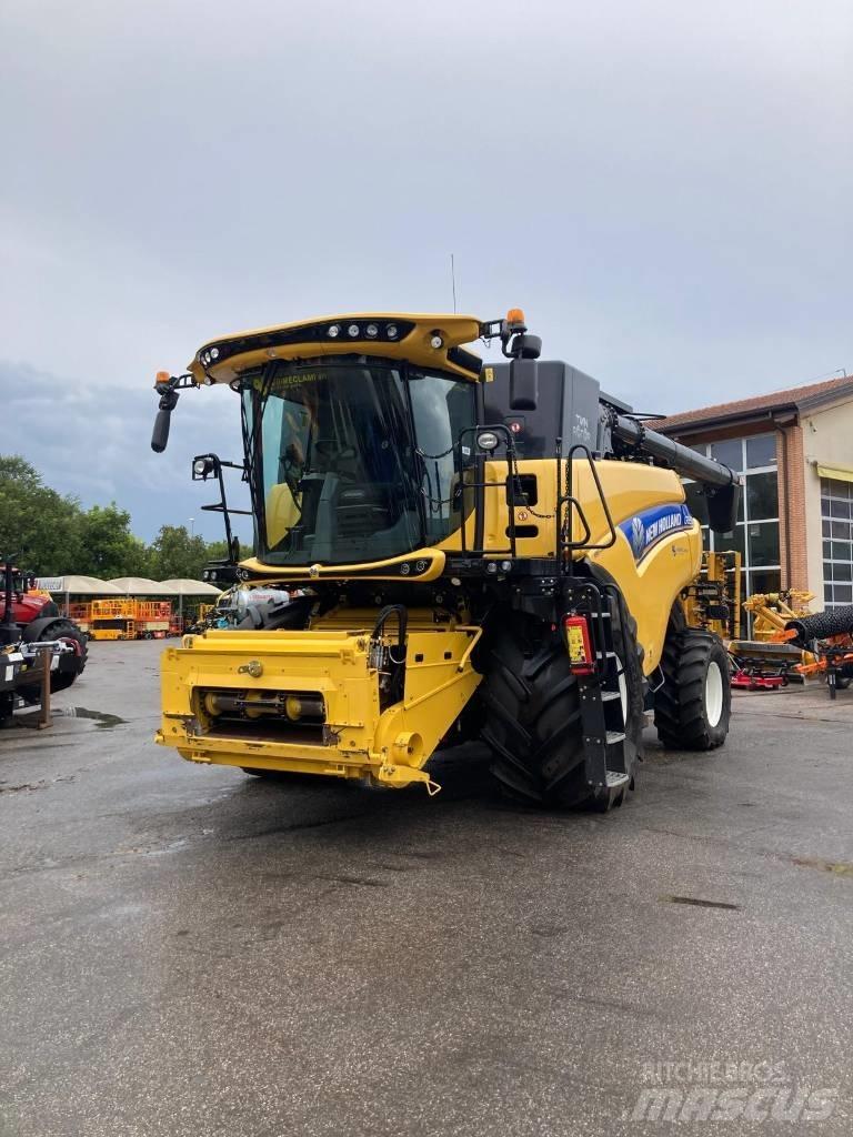 New Holland CR 8.90 Maaidorsmachines