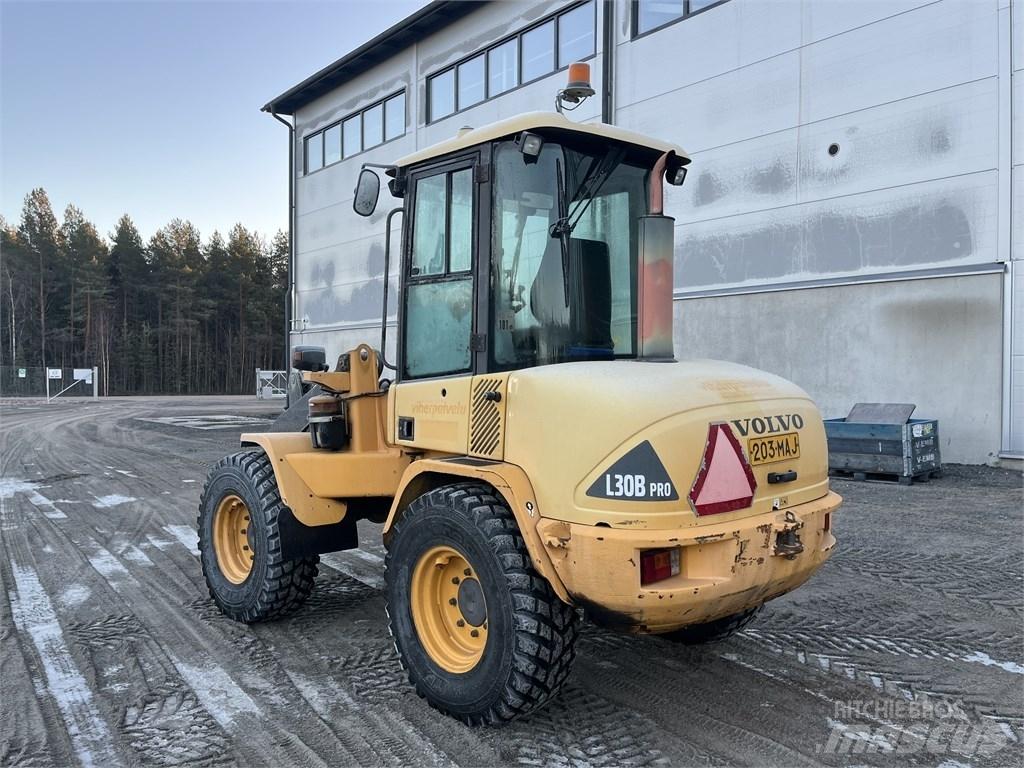 Volvo L 30 B Wielladers