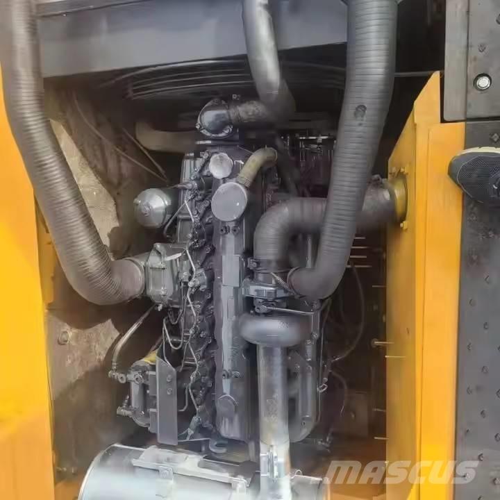 Hyundai HX 225 LC -9s Rupsgraafmachines