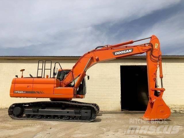 Doosan DX 225 Rupsgraafmachines