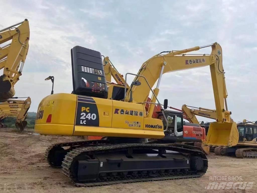 Komatsu PC 240-8 Rupsgraafmachines