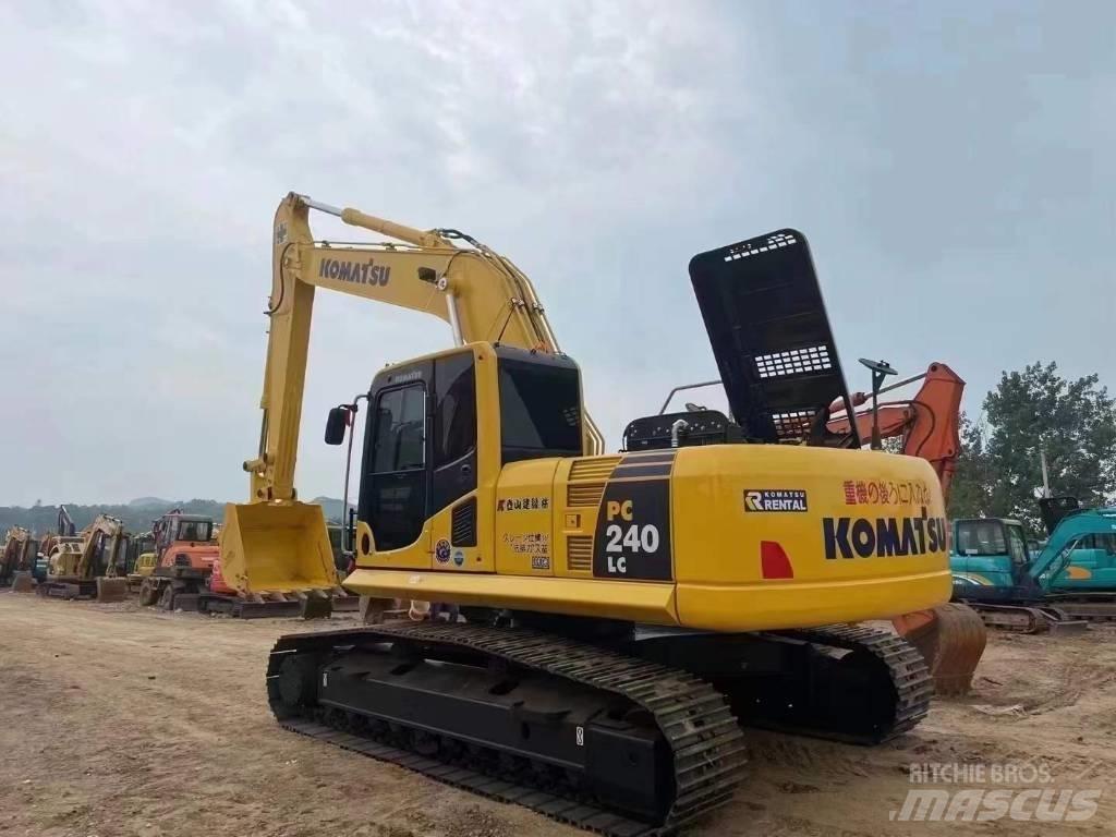 Komatsu PC 240-8 Rupsgraafmachines