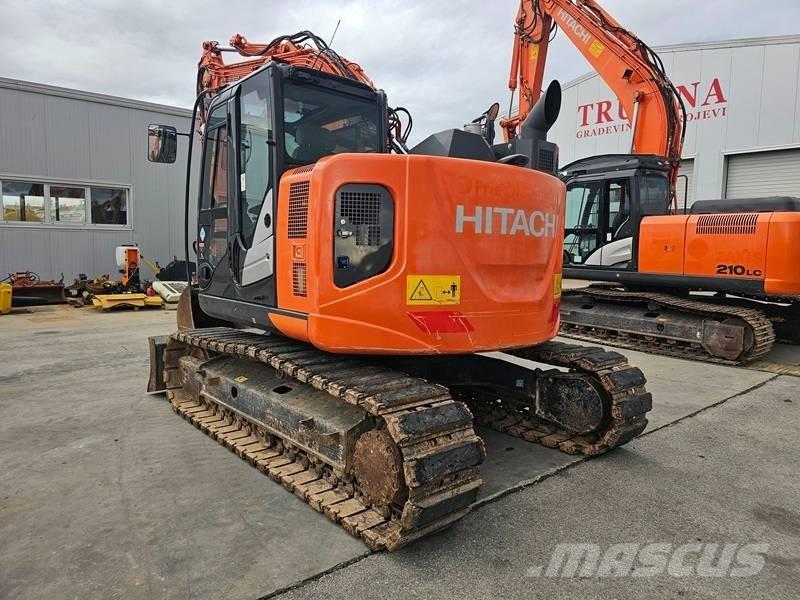 Hitachi ZX 135 US-6 Rupsgraafmachines