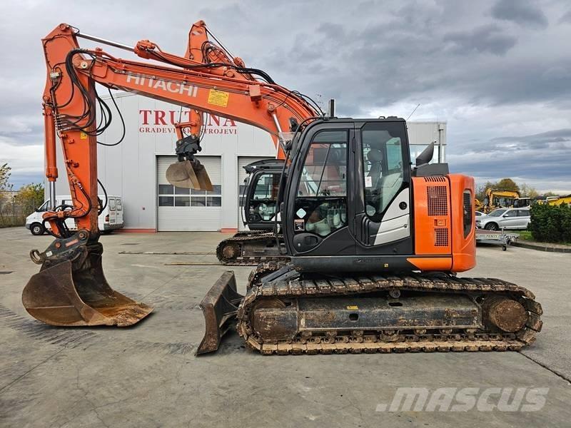 Hitachi ZX 135 US-6 Rupsgraafmachines