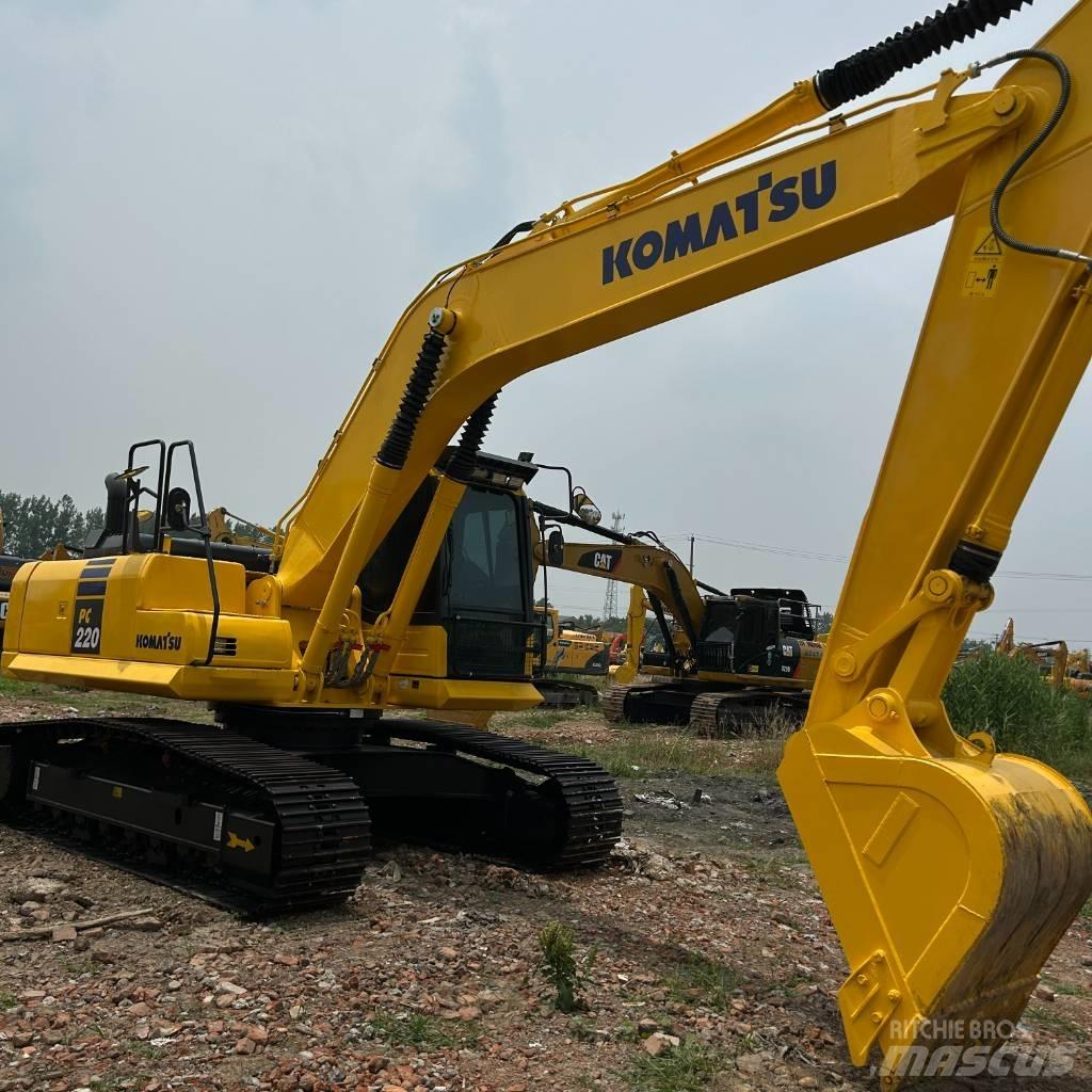 Komatsu 220-8 Rupsgraafmachines