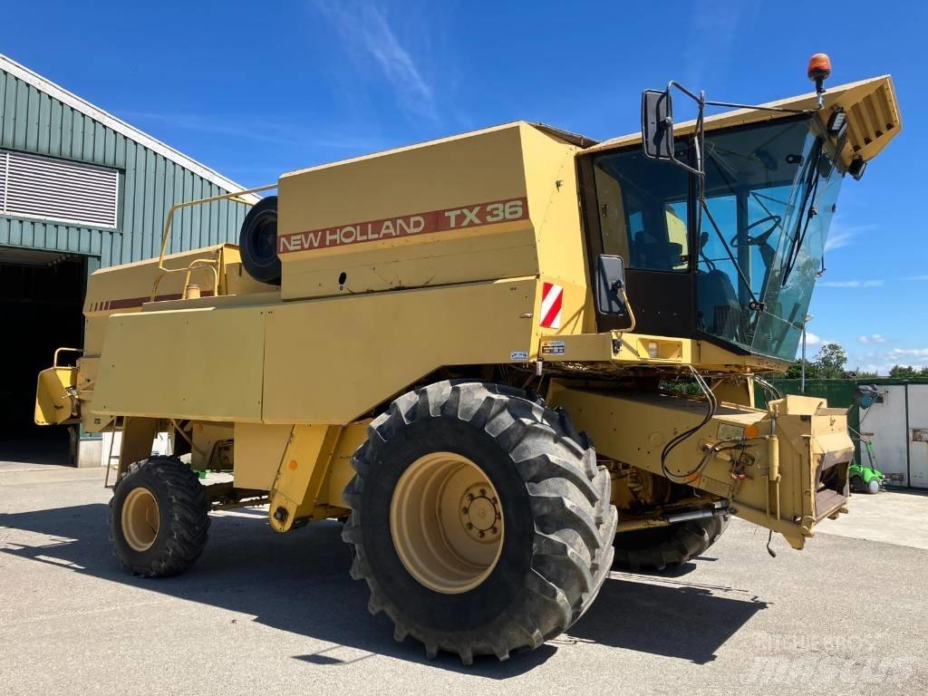 New Holland TX 36 Maaidorsmachines