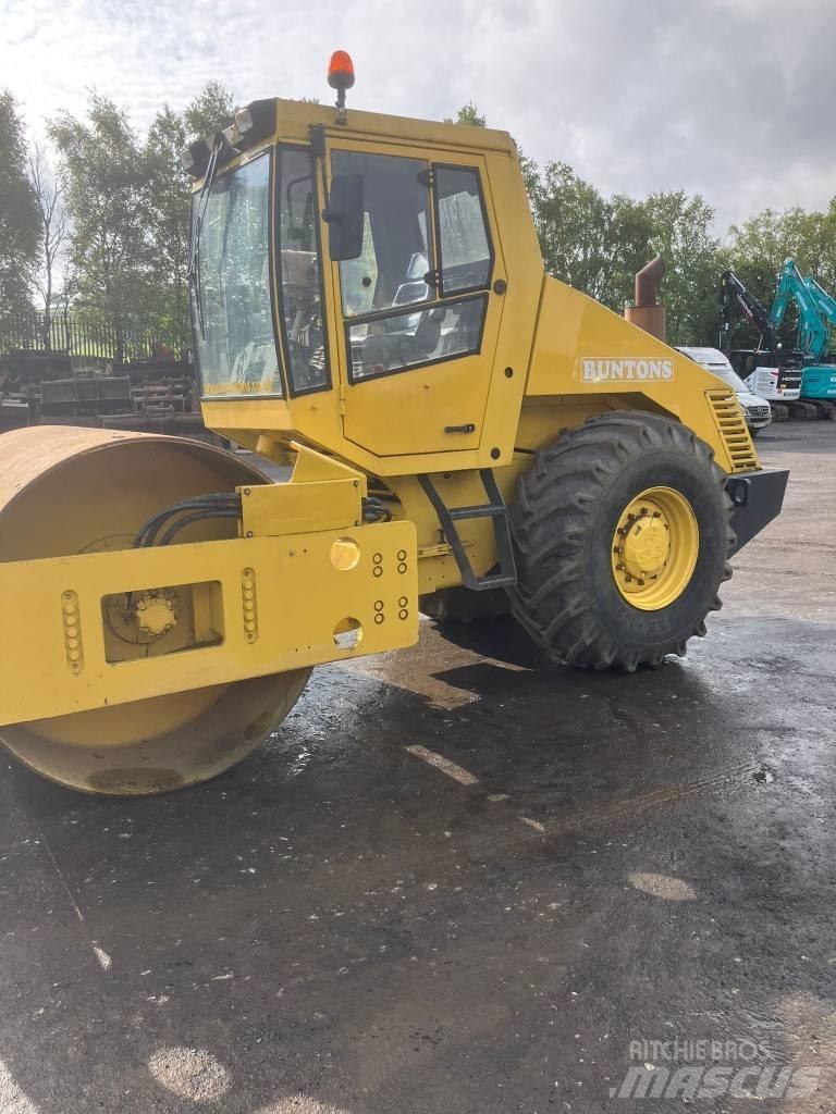 Bomag BW 213 Trilrolwalsen