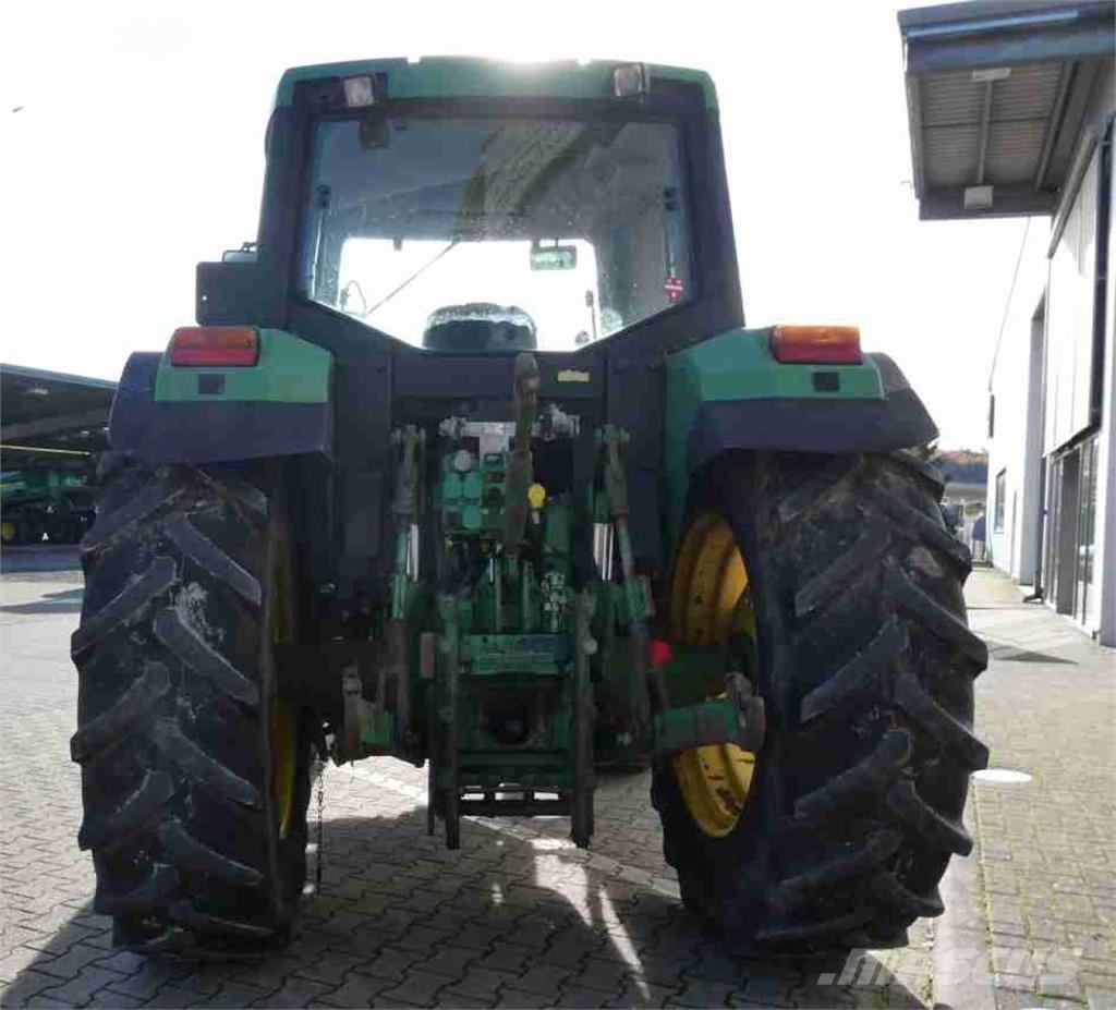 John Deere 6310 Tractoren