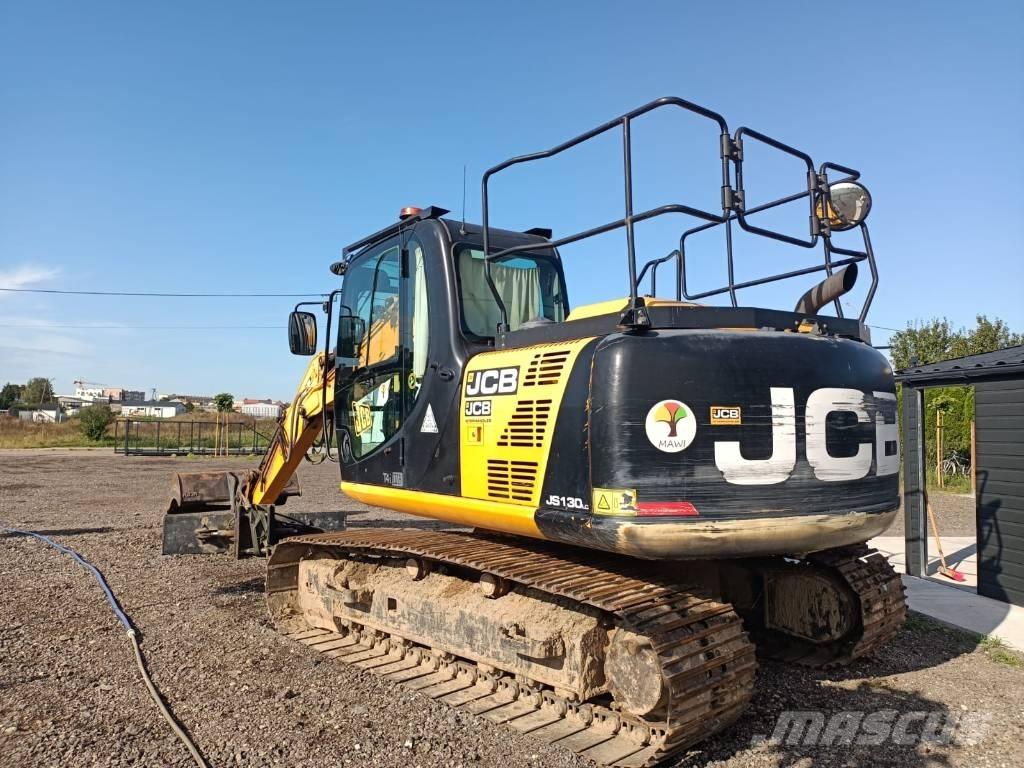 JCB JS 130 Rupsgraafmachines