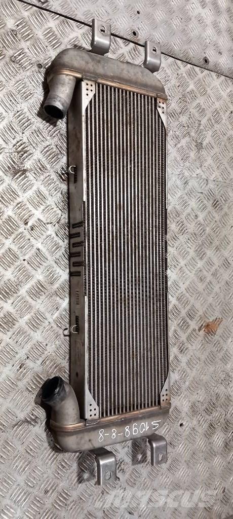 Scania R 440.    1785348 Radiatoren