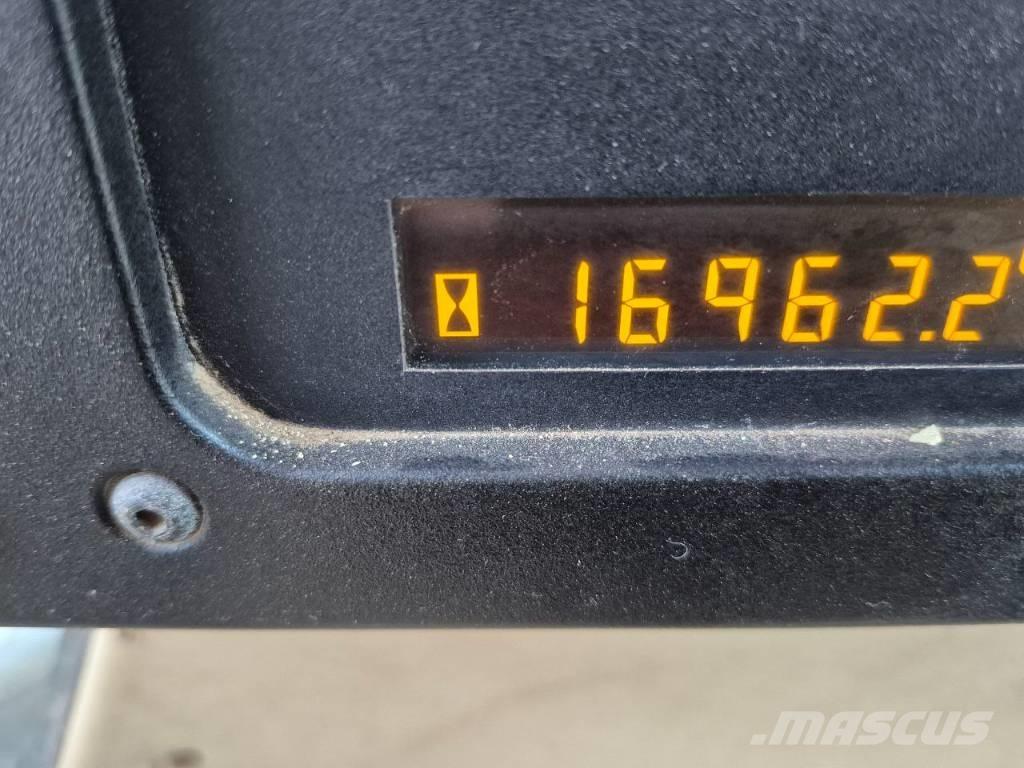 CAT 163 H Graders