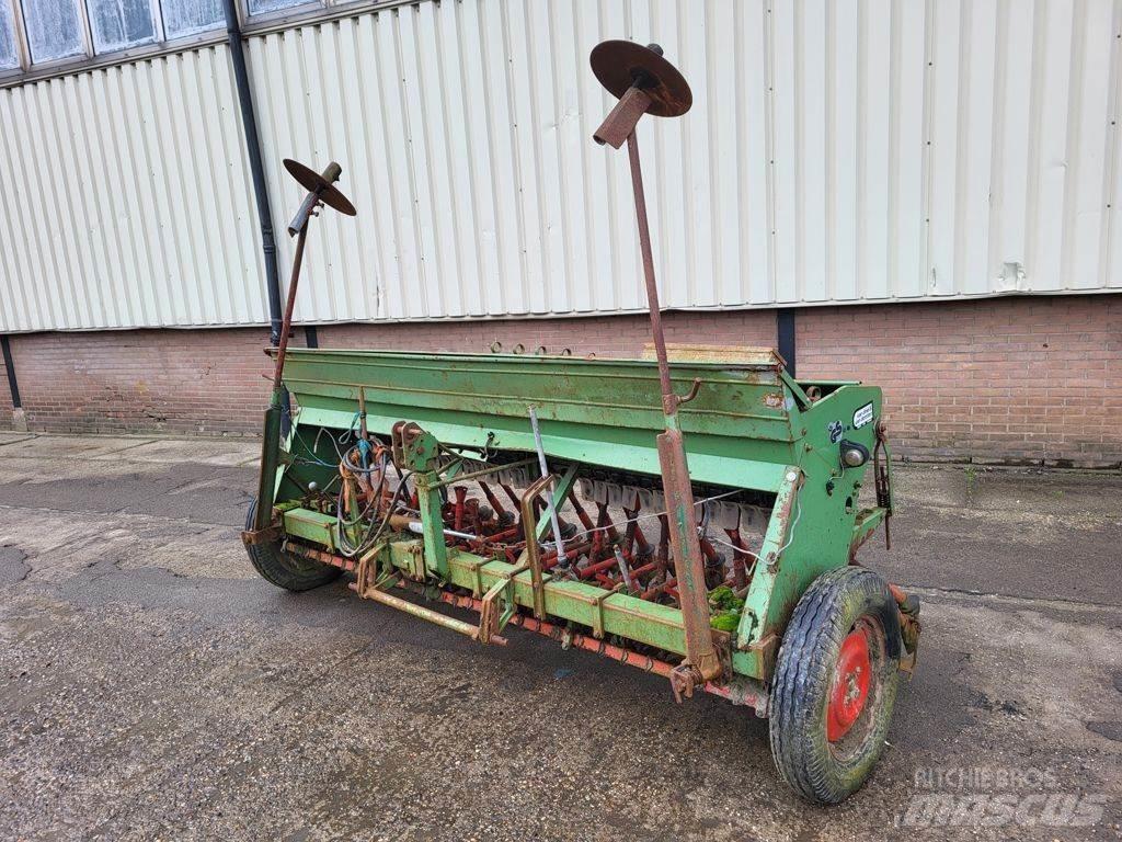 Hassia Zaaimachine Getrokken spuitmachines