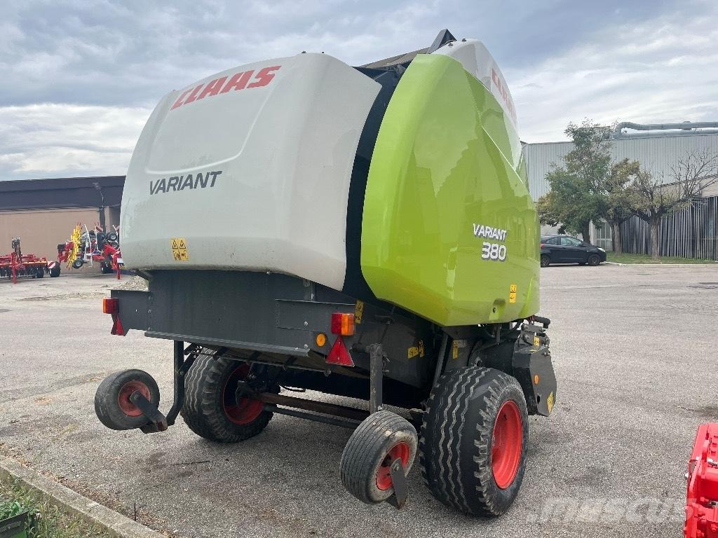 CLAAS Variant 380 Ronde-balenpersen