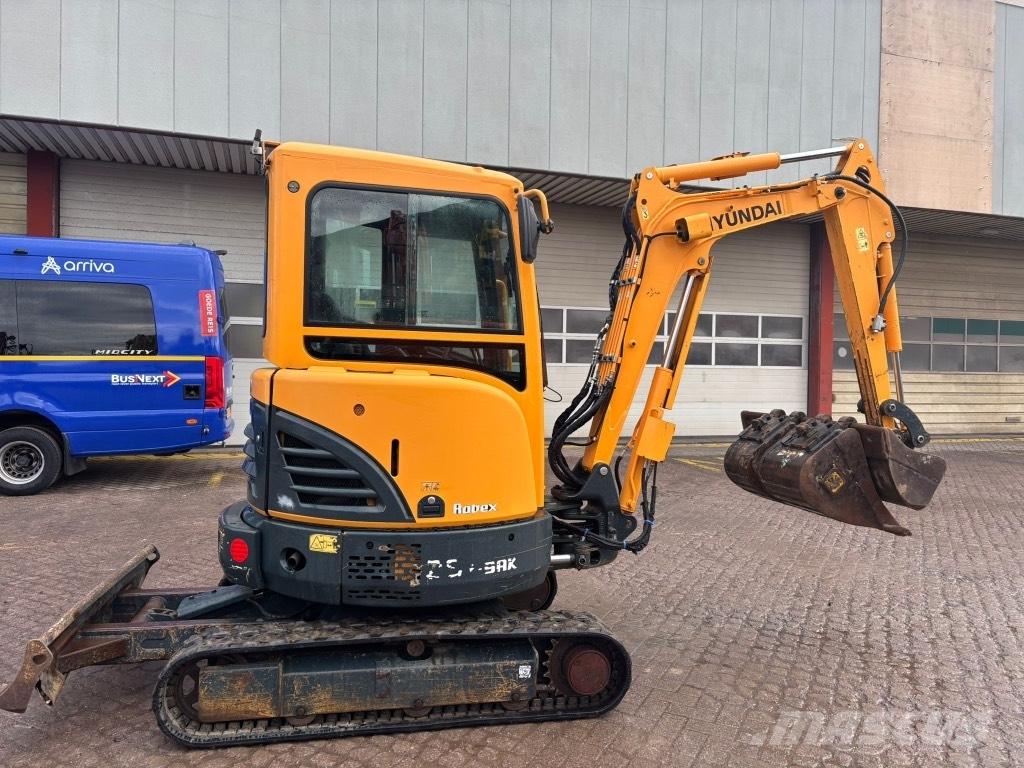Hyundai 25 Z-9A Minigraafmachines < 7t