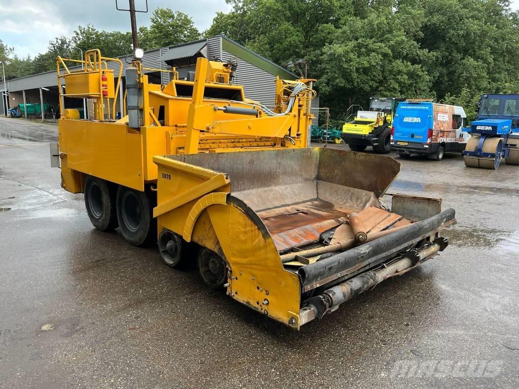 Demag SF 120 P Asfaltafwerkmachines