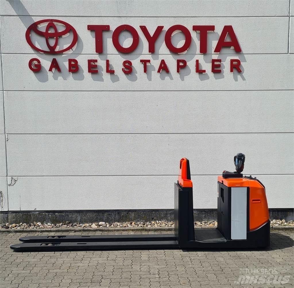 Toyota OSE 250 Orderpicker voor laag niveau